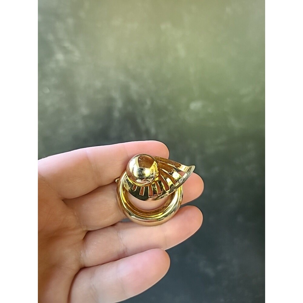 Coro Gold Tone Metal Brooch Vintage Costume Jewelry